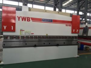 4 محور CNC ہیڈرولاک پریس 100 ٹن بریکوں