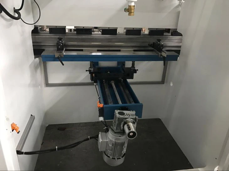 Motorized back gauge for AHYW Mini metal bending machines