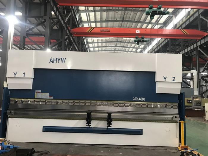 AHYW Yawei 300T6M 4 Axis CNC پریس بریک DA52S۔