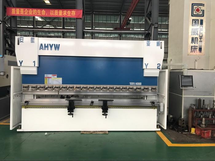 China AHYW Yawei 100T4m Hybrid press brake 5 axis factory